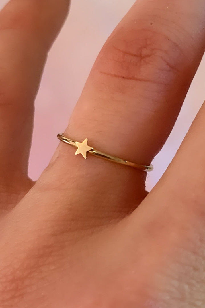 Tiny Star Ring